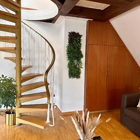 Hidden Gem: Zentrale Maisonette-wohnung Stuttgart